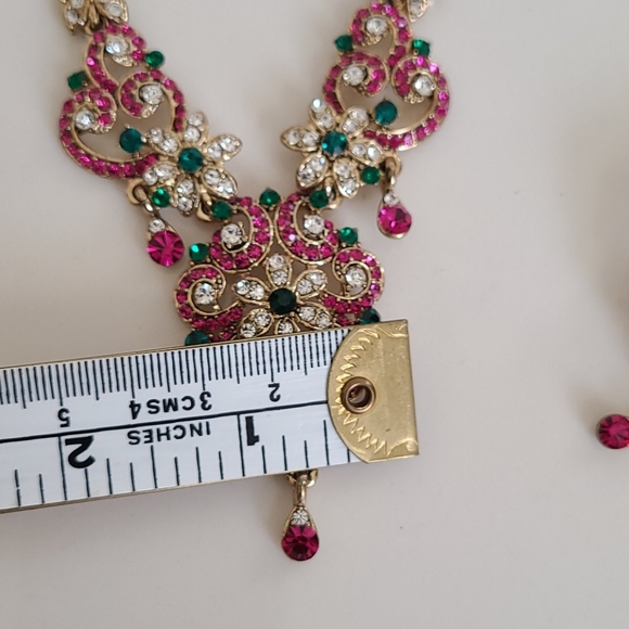 Necklace Set - Picture 7 of 9